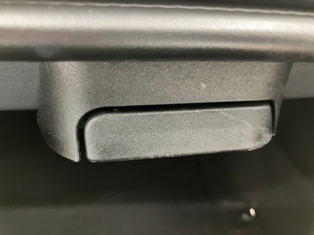 Used 2016 Mercedes-Benz E 350 4MATIC image 52