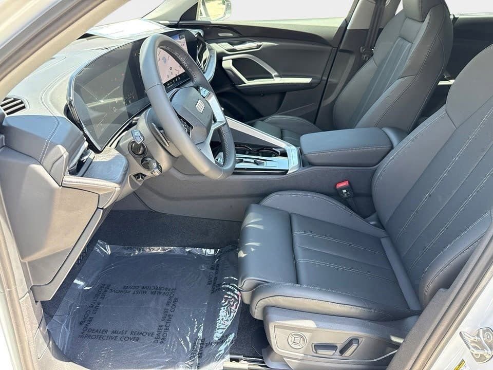 Certified 2025 Audi Q5 Premium Plus w/ Premium Plus image 16