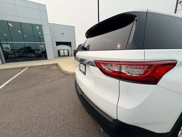 Used 2021 Chevrolet Traverse LS AWD/4WD image 6