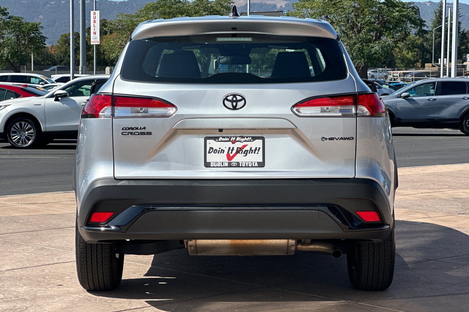 Used 2025 Toyota Corolla Cross AWD Hybrid image 5