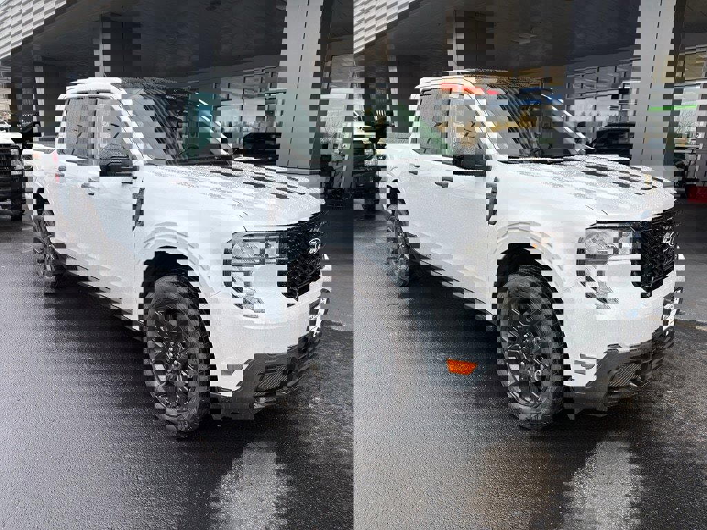 New 2026 Ford Maverick XLT w/ Equipment Group 301A image 8