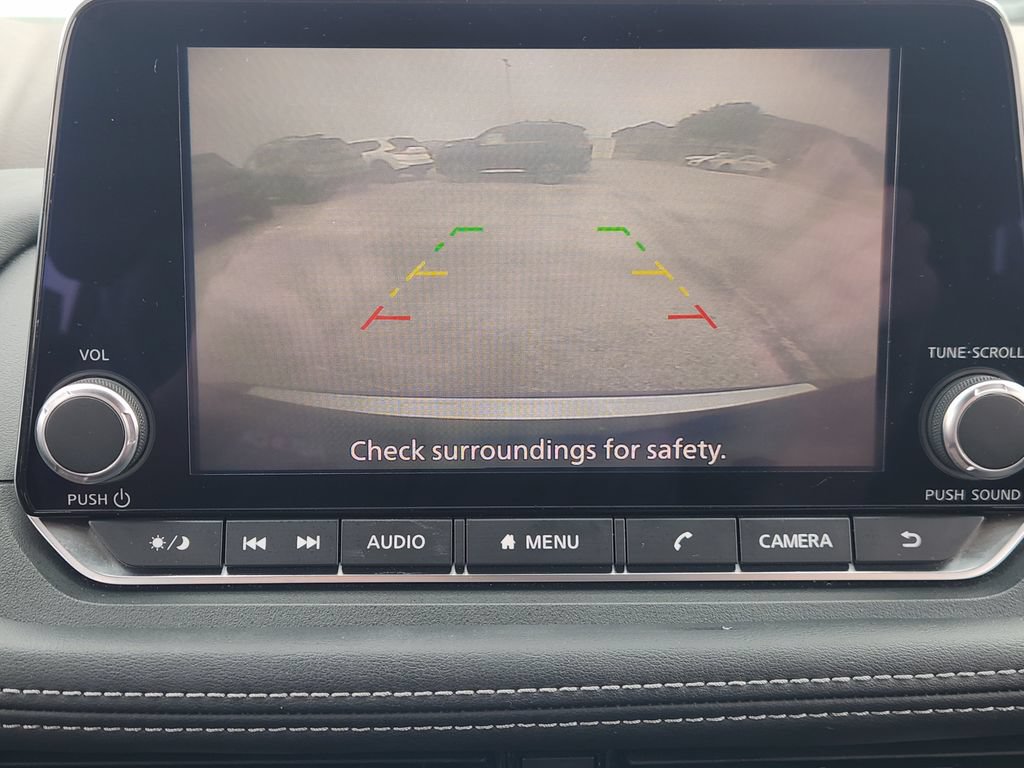 Used 2022 Nissan Rogue SV FWD image 13