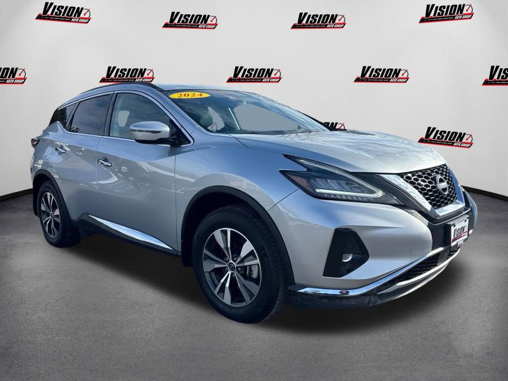 Used 2024 Nissan Murano SV image 3