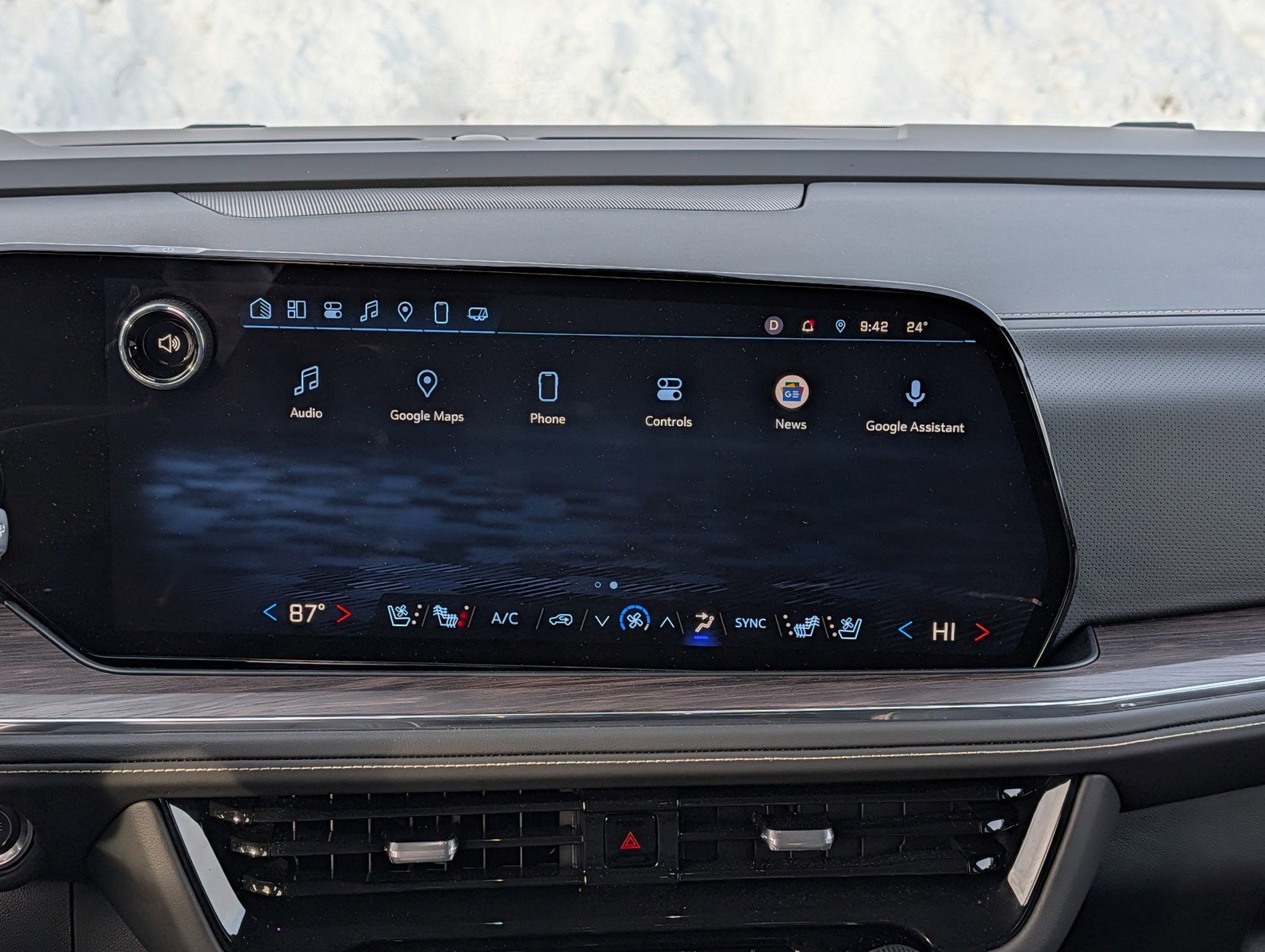 Used 2025 Chevrolet Tahoe Premier image 17