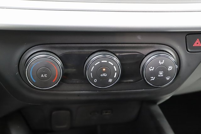 Used 2025 Chevrolet Trax LS image 27