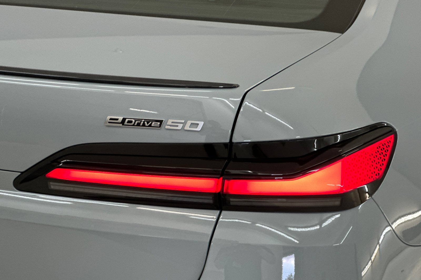 New 2026 BMW i7 eDrive50 w/ Executive Package image 12