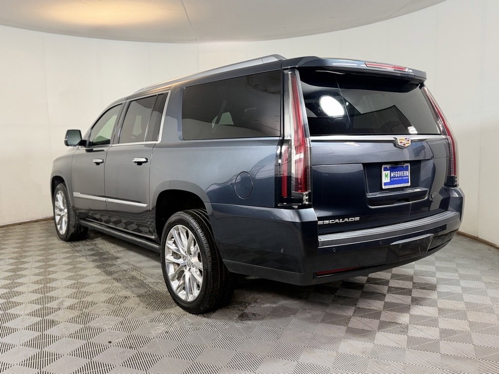 Used 2019 Cadillac Escalade ESV Platinum image 4