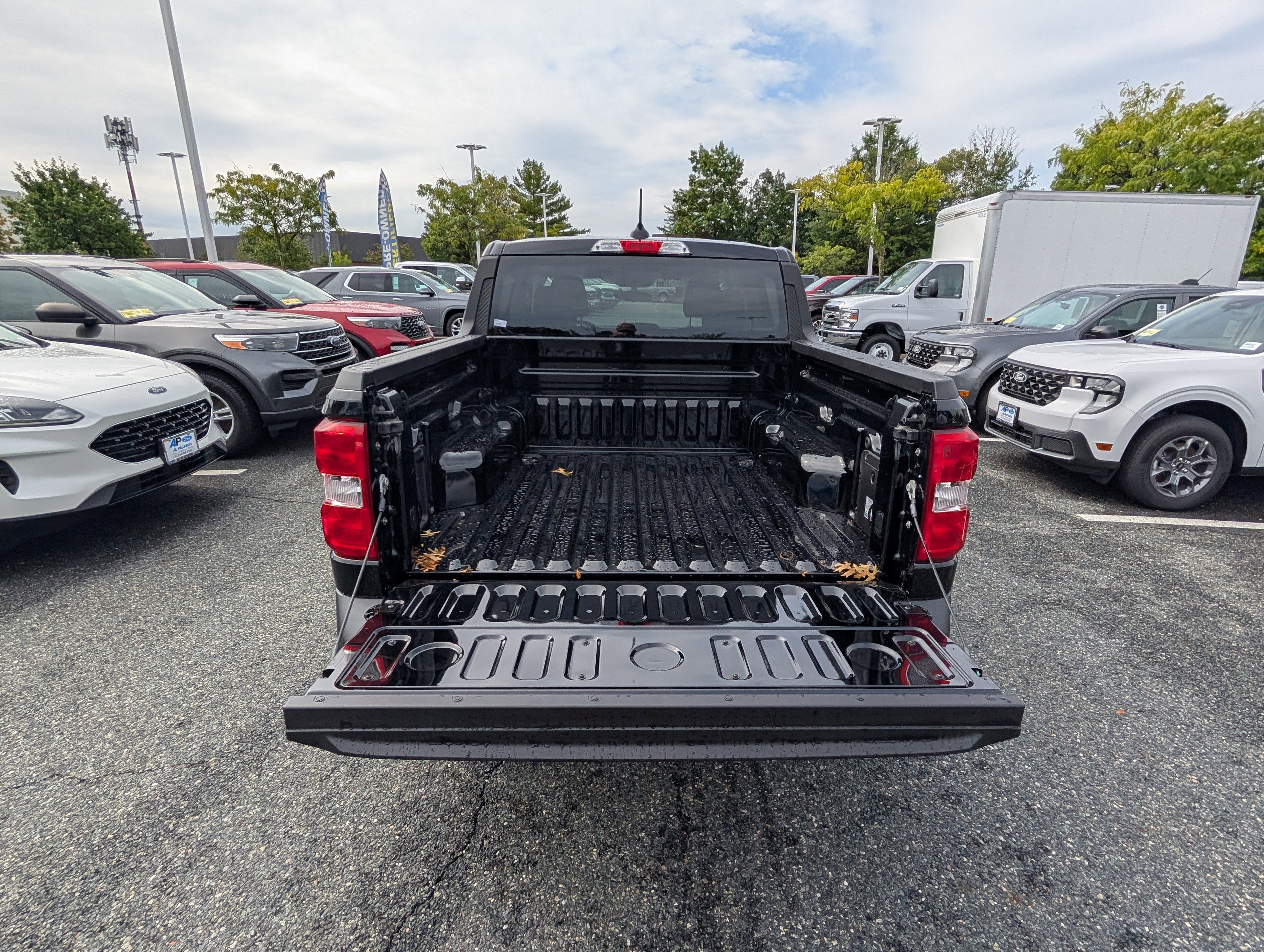 New 2025 Ford Maverick XLT w/ XLT Luxury Package image 8
