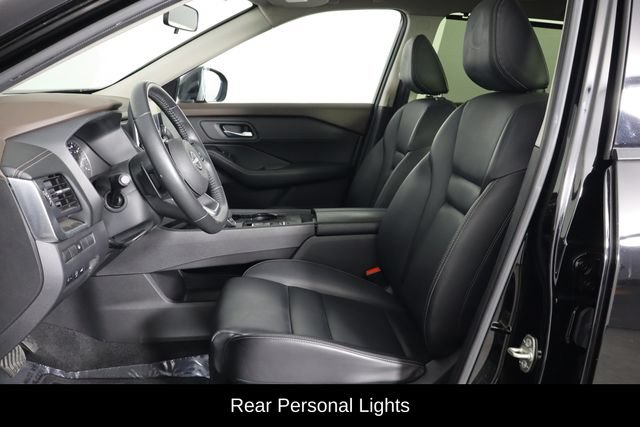 Used 2023 Nissan Rogue SV w/ SV Premium B Package FWD image 14