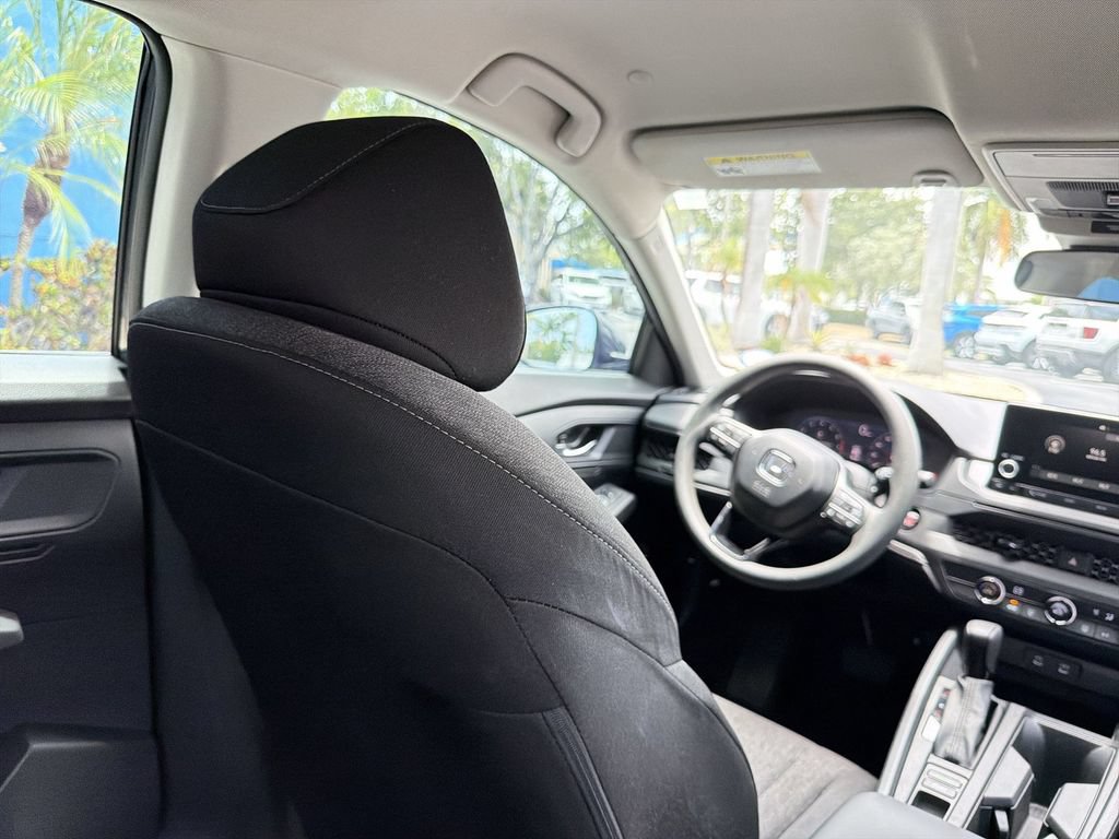 Certified 2023 Honda Accord LX image 17