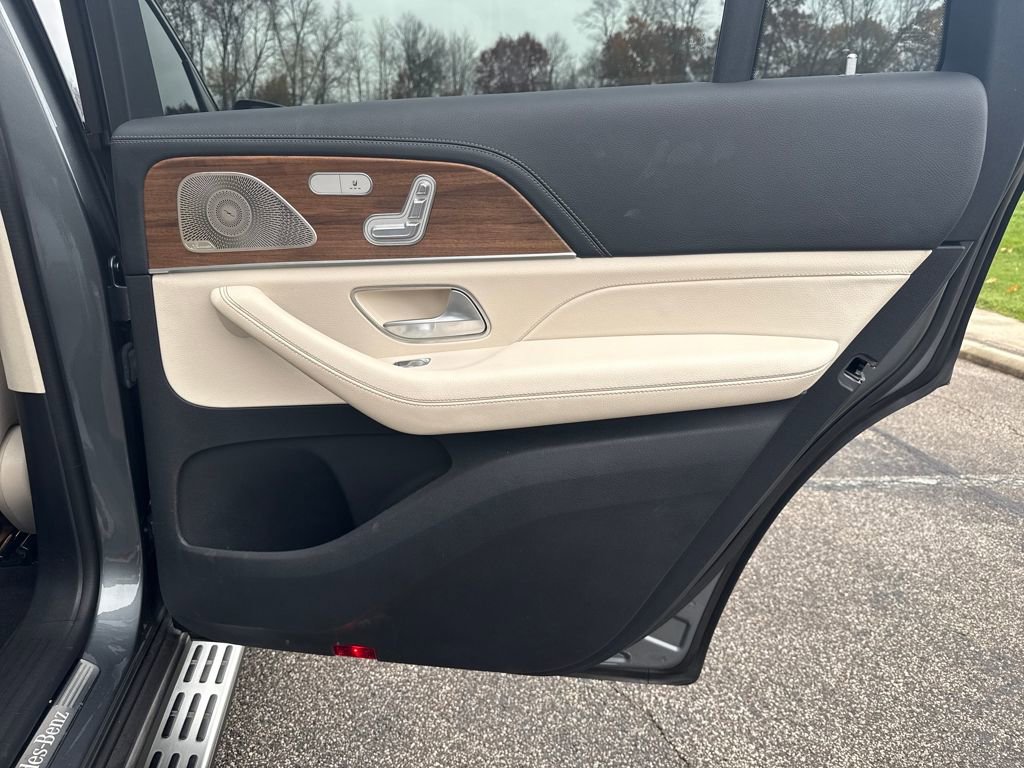 Used 2023 Mercedes-Benz GLS 580 GLS 580 image 18