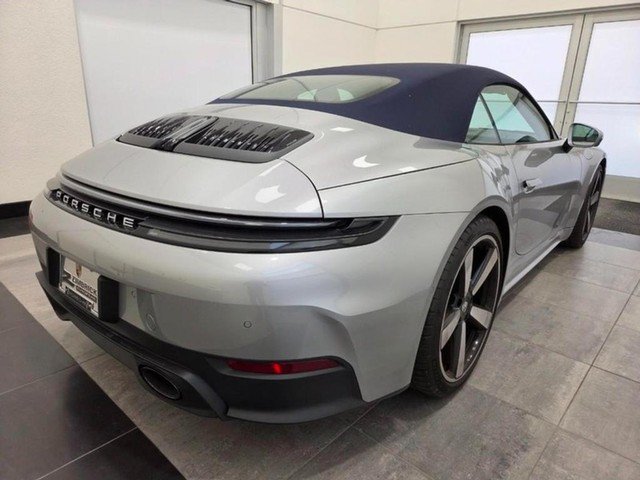Certified 2025 Porsche 911 Carrera RWD image 7