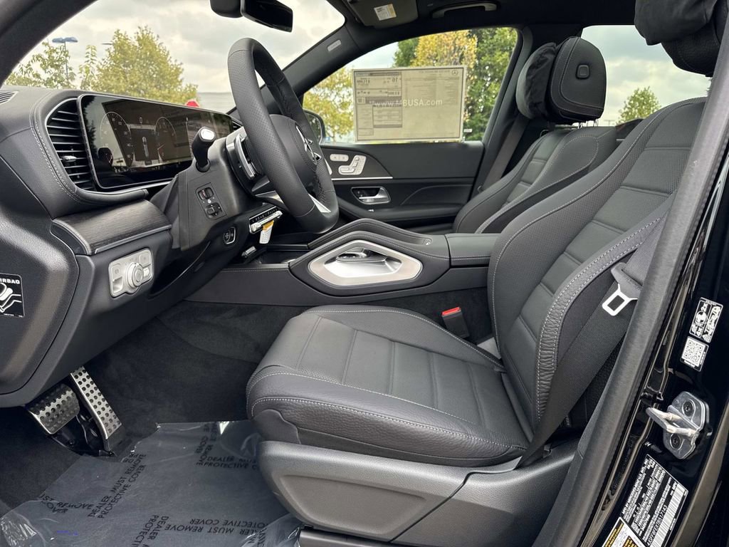 New 2026 Mercedes-Benz GLS 580 4MATIC image 18
