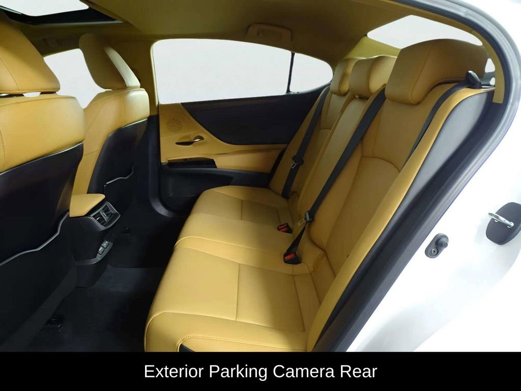 Used 2024 Lexus ES 350 w/ Premium Package image 9