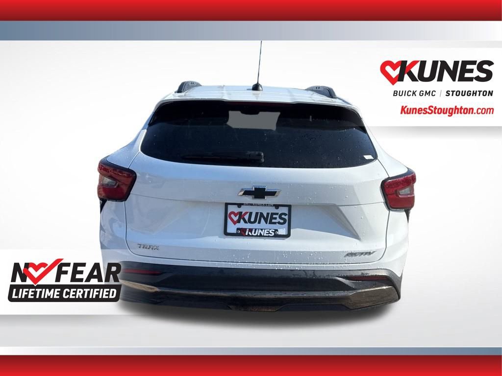 Used 2024 Chevrolet Trax ACTIV w/ Driver Confidence Package image 10