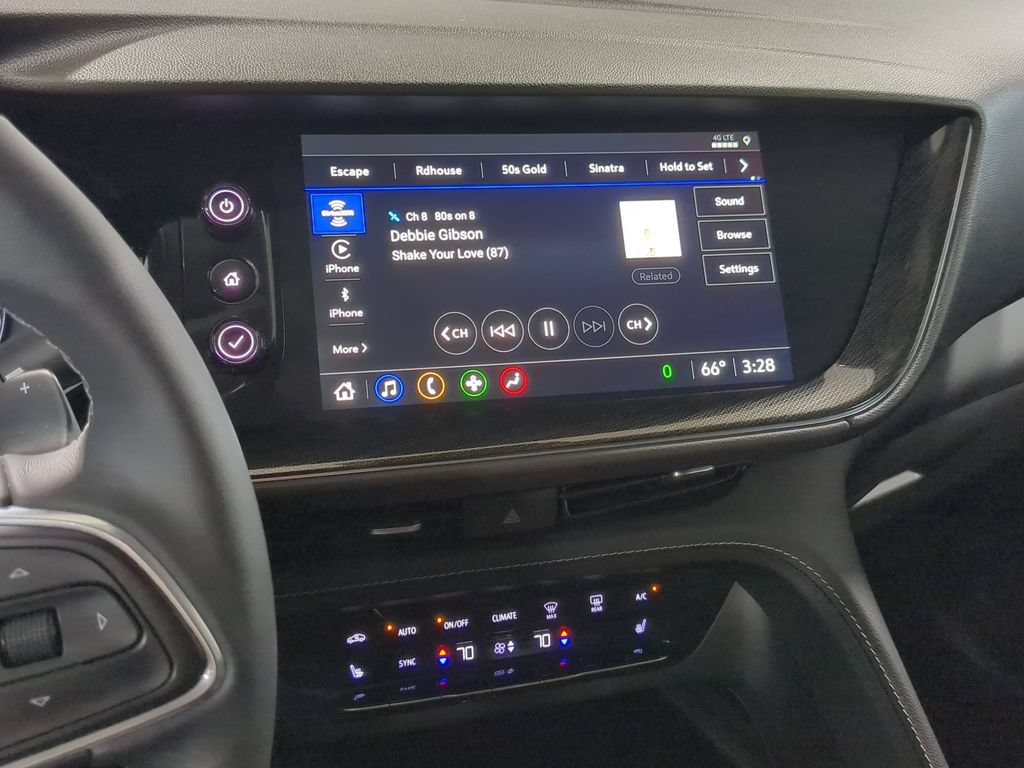 Used 2023 Buick Envision Essence FWD image 33