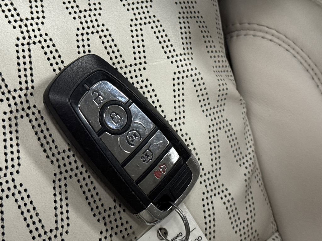 Used 2022 Lincoln Nautilus Black Label w/ Class II Trailer Tow Package image 27