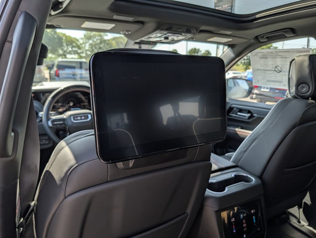 New 2026 GMC Yukon XL AT4 Ultimate w/ LPO, Floor Liner Package AWD/4WD image 28