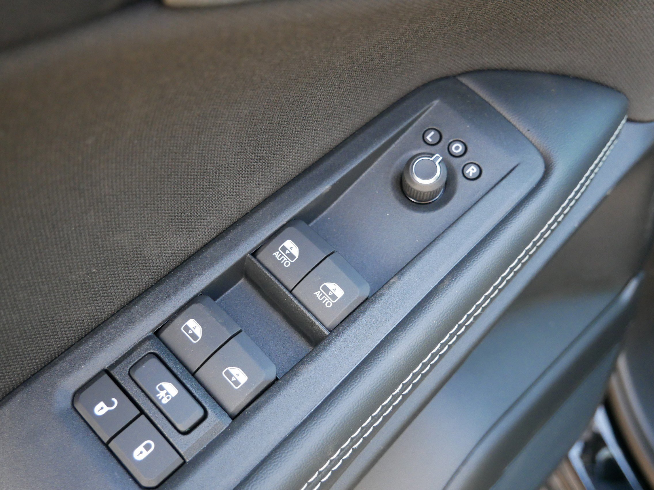 New 2026 Jeep Cherokee Laredo AWD/4WD image 12