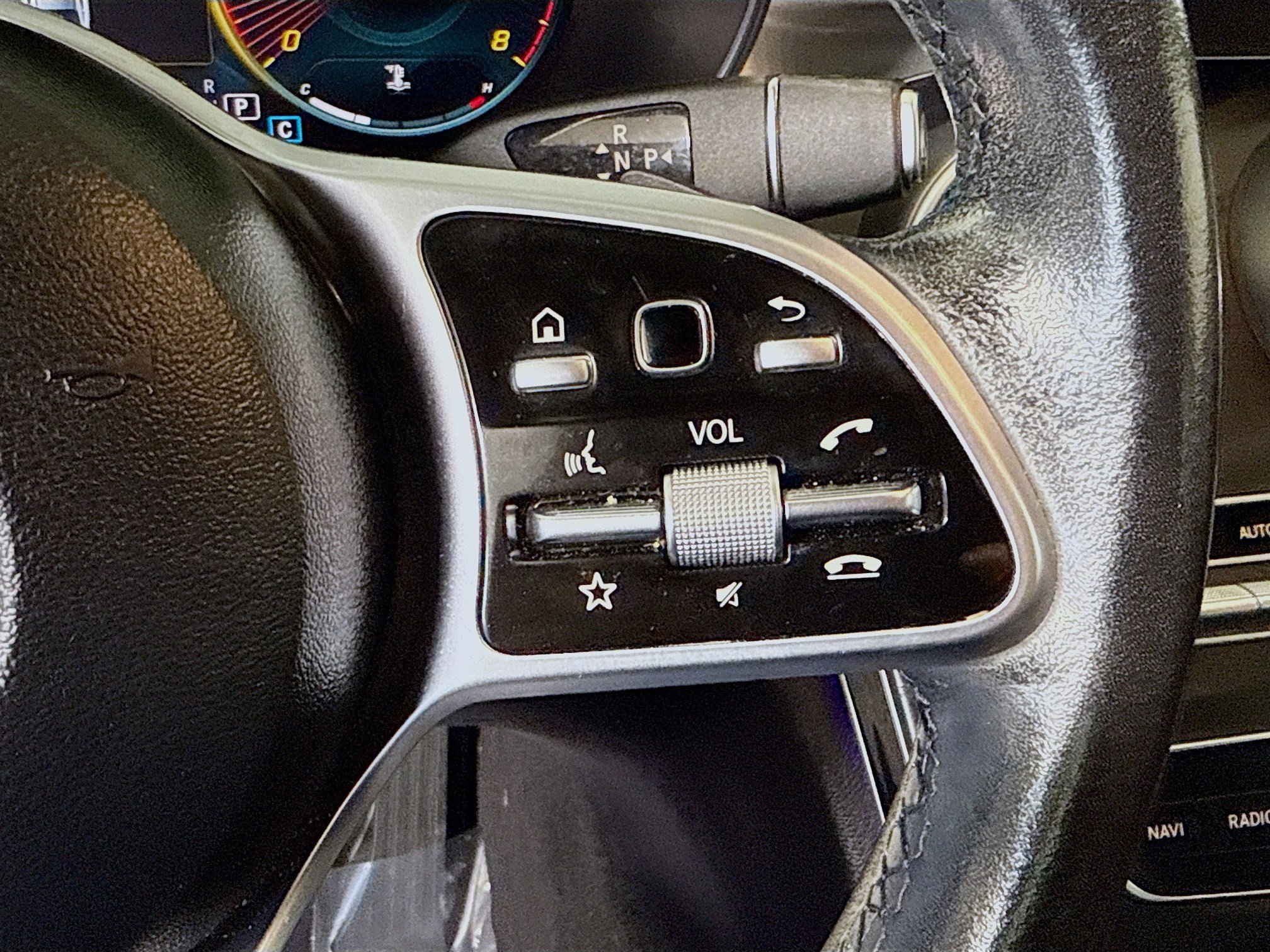 Used 2021 Mercedes-Benz C 300 Sedan w/ Premium Package image 15