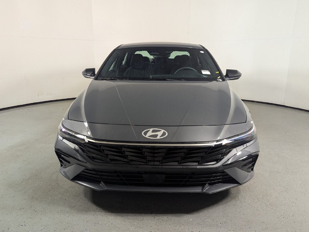 New 2026 Hyundai Elantra SEL Sport Premium FWD image 2