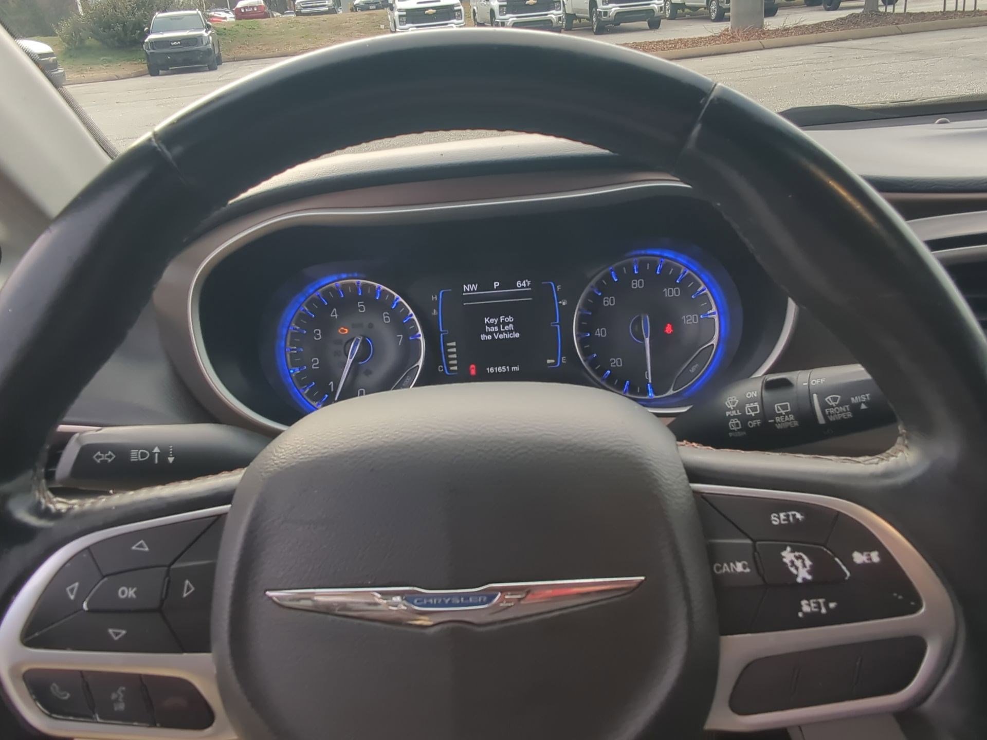 Used 2017 Chrysler Pacifica Touring-L image 13