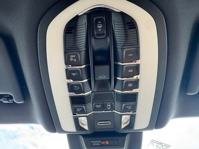 Used 2017 Porsche Macan S AWD/4WD image 43