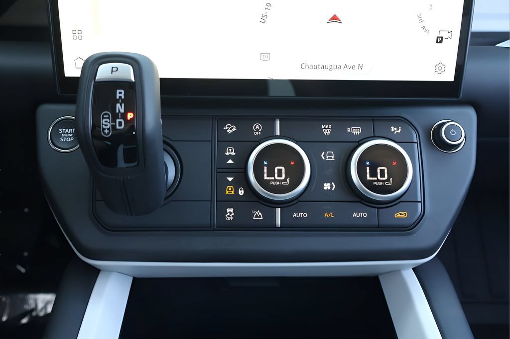 New 2026 Land Rover Defender 110 X-Dynamic SE AWD/4WD image 25