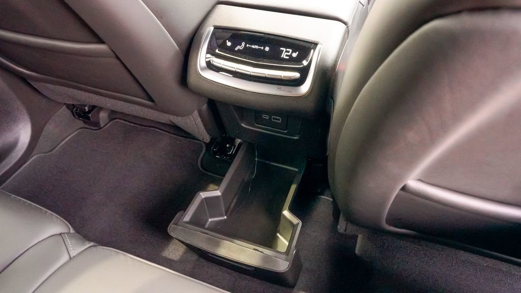 Certified 2025 Cadillac XT6 Premium Luxury w/ Platinum Package image 18