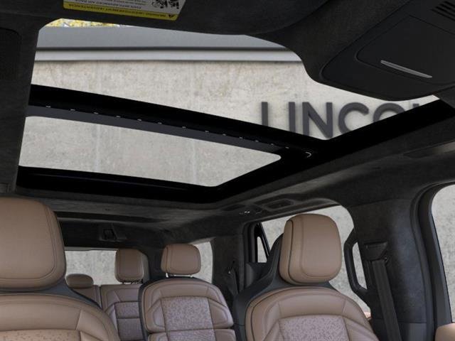 New 2025 Lincoln Navigator Black Label image 22