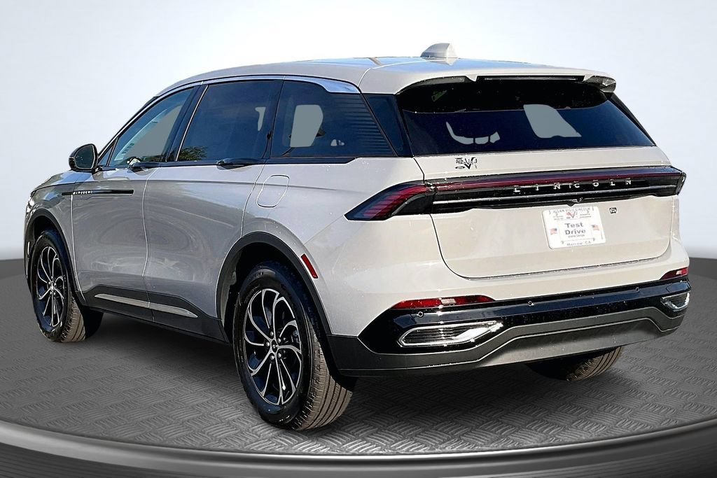 New 2026 Lincoln Nautilus Premier AWD/4WD image 3