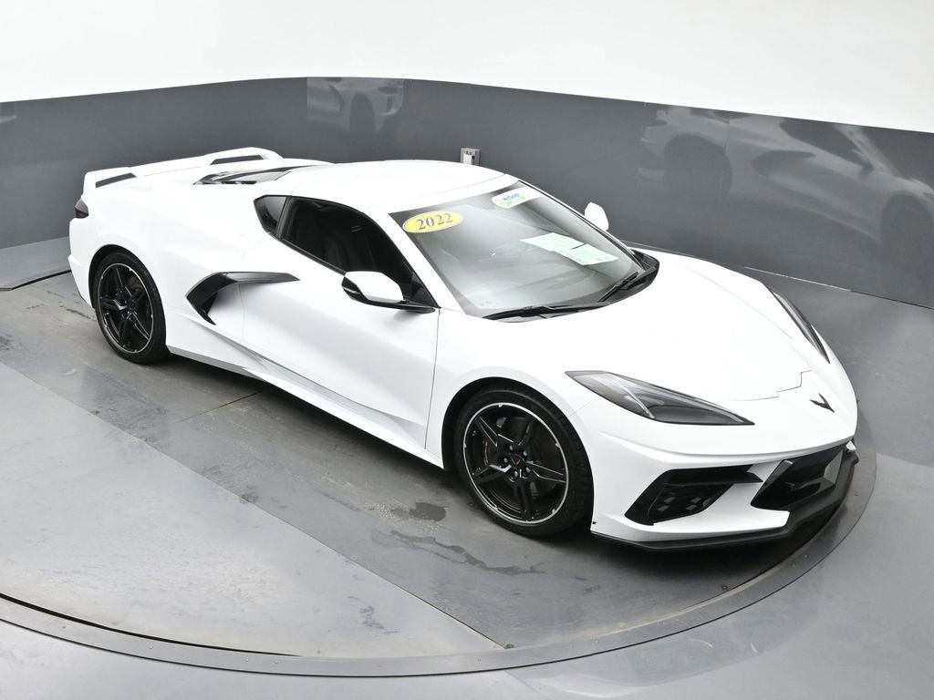 Used 2022 Chevrolet Corvette Stingray Coupe w/ Z51 Performance Package image 3