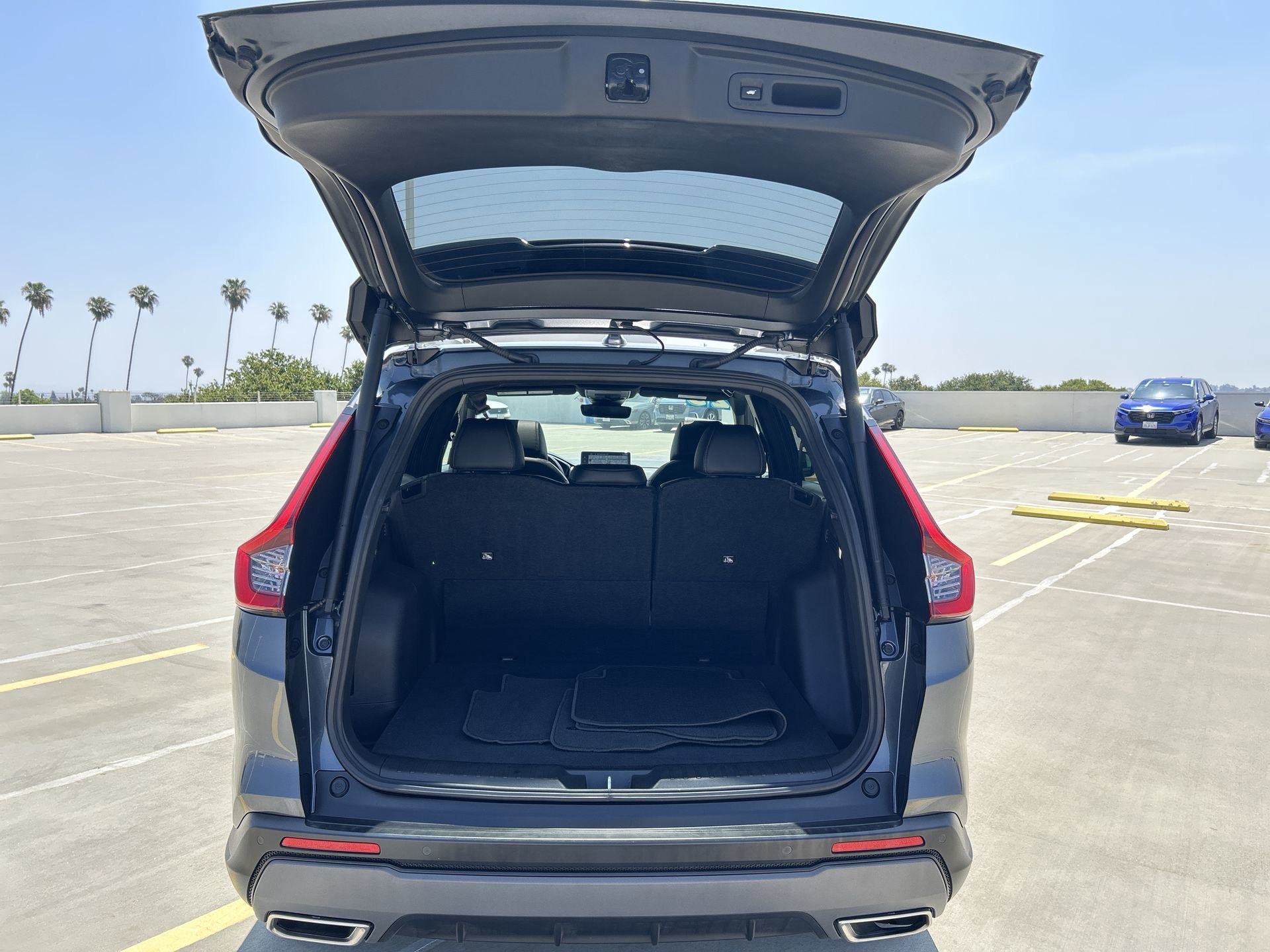 Used 2025 Honda CR-V Sport Touring image 21