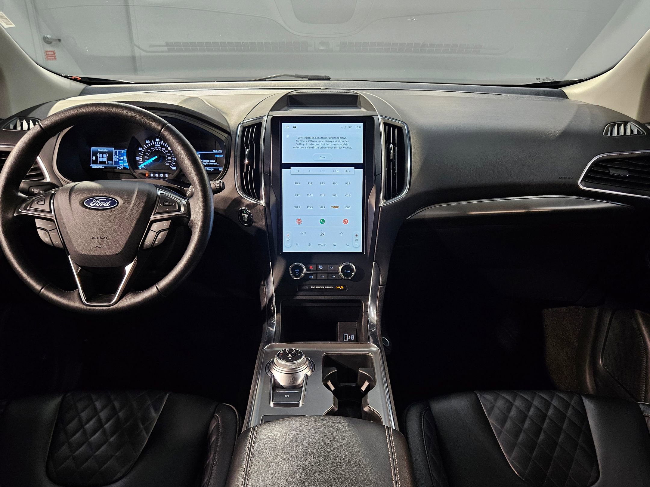 Used 2024 Ford Edge Titanium image 10