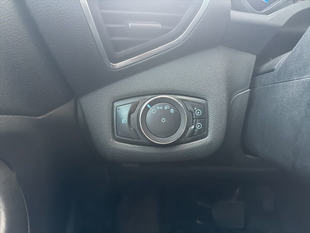 Used 2013 Ford C-MAX SEL image 18