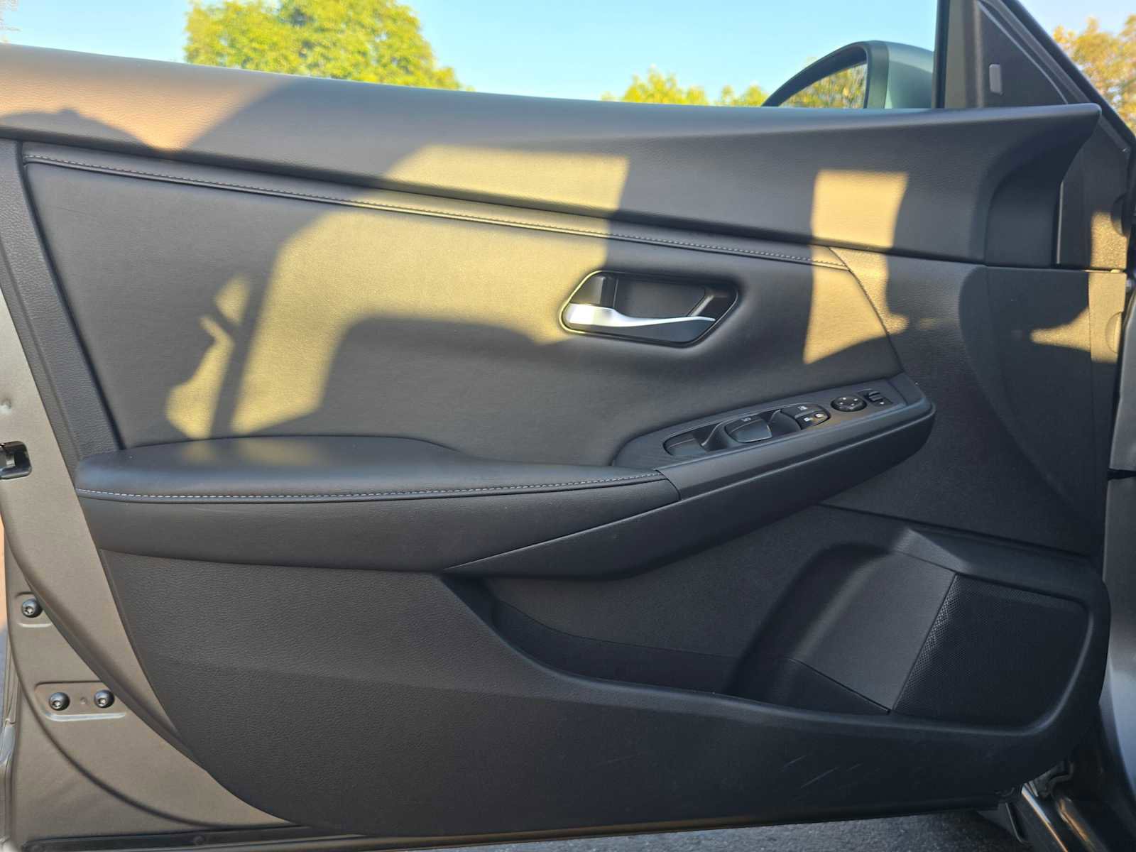 Used 2023 Nissan Sentra SV w/ All-Weather Package image 21