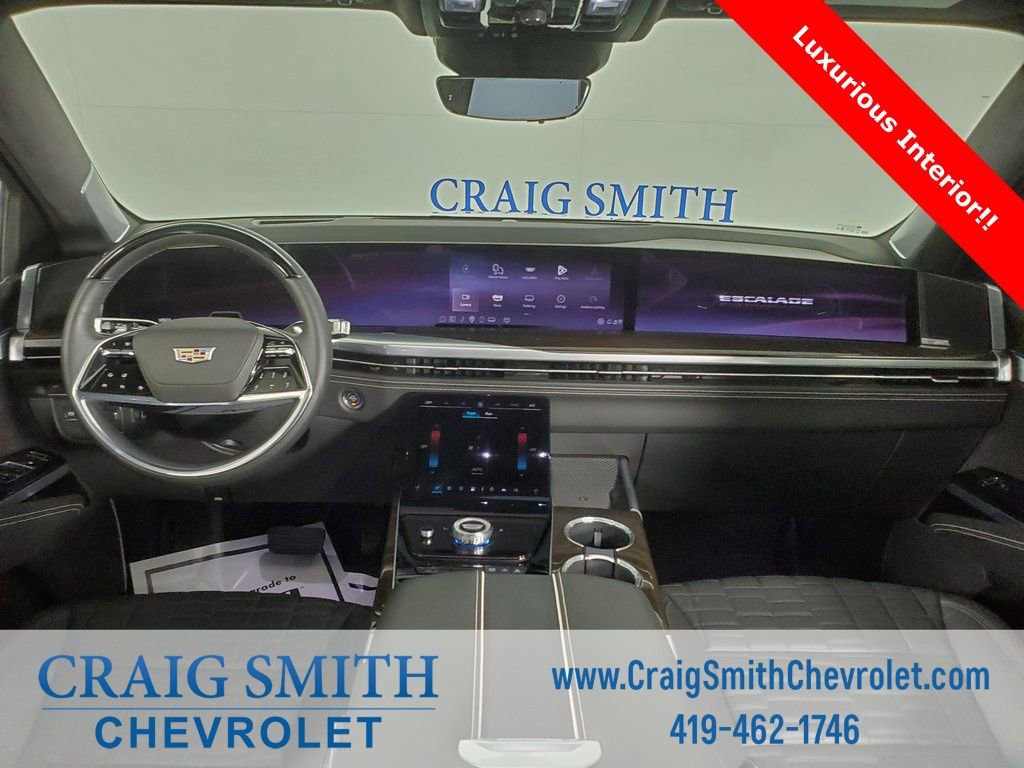 Used 2025 Cadillac Escalade Sport Platinum w/ LPO, ONYX Package image 3