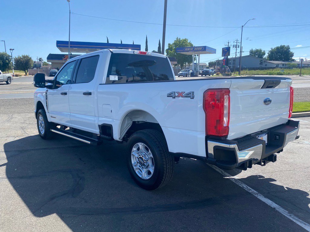 New 2025 Ford F250 XLT image 5