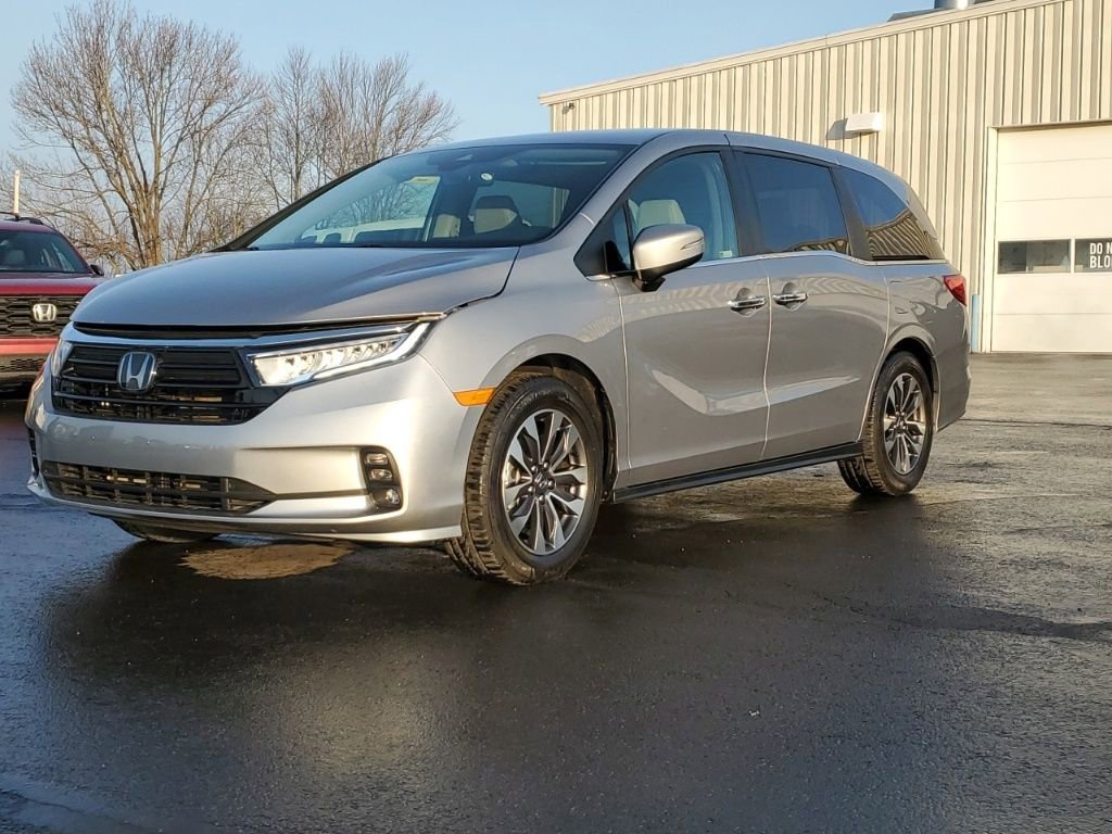 Used 2024 Honda Odyssey EX-L image 3