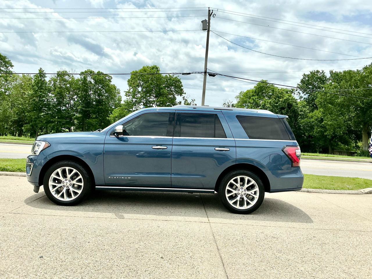 Used 2019 Ford Expedition Platinum AWD/4WD image 7