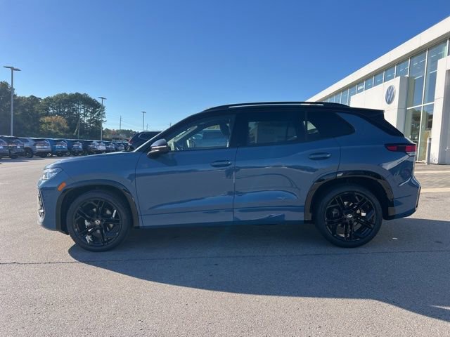 New 2026 Volkswagen Tiguan SE R-Line image 3