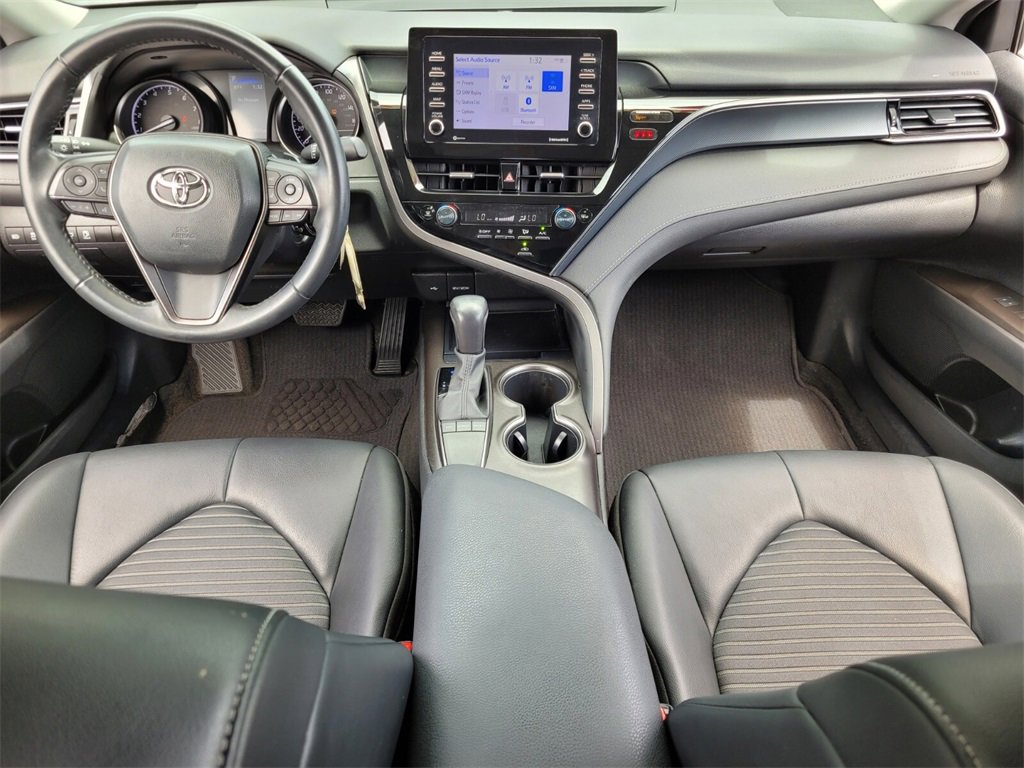 Used 2023 Toyota Camry SE image 13