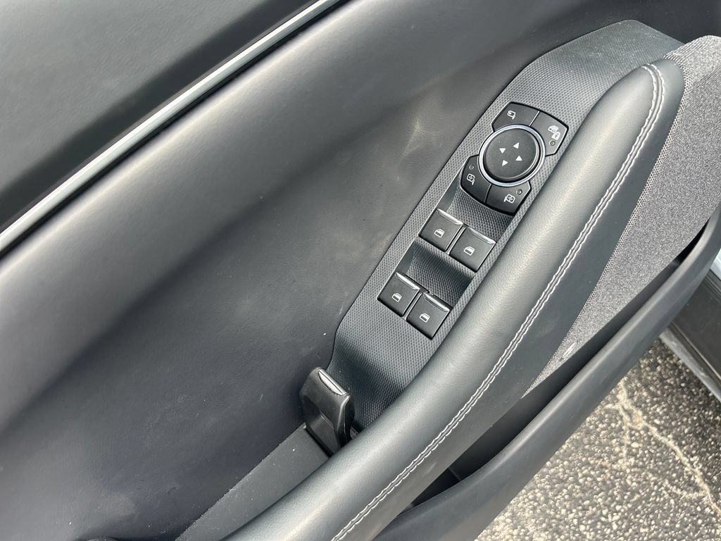 Used 2025 Ford Mustang Mach-E Premium AWD/4WD image 14