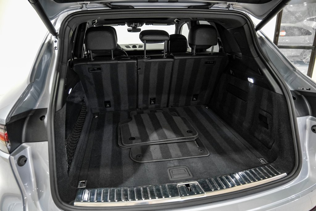Used 2023 Porsche Cayenne image 49