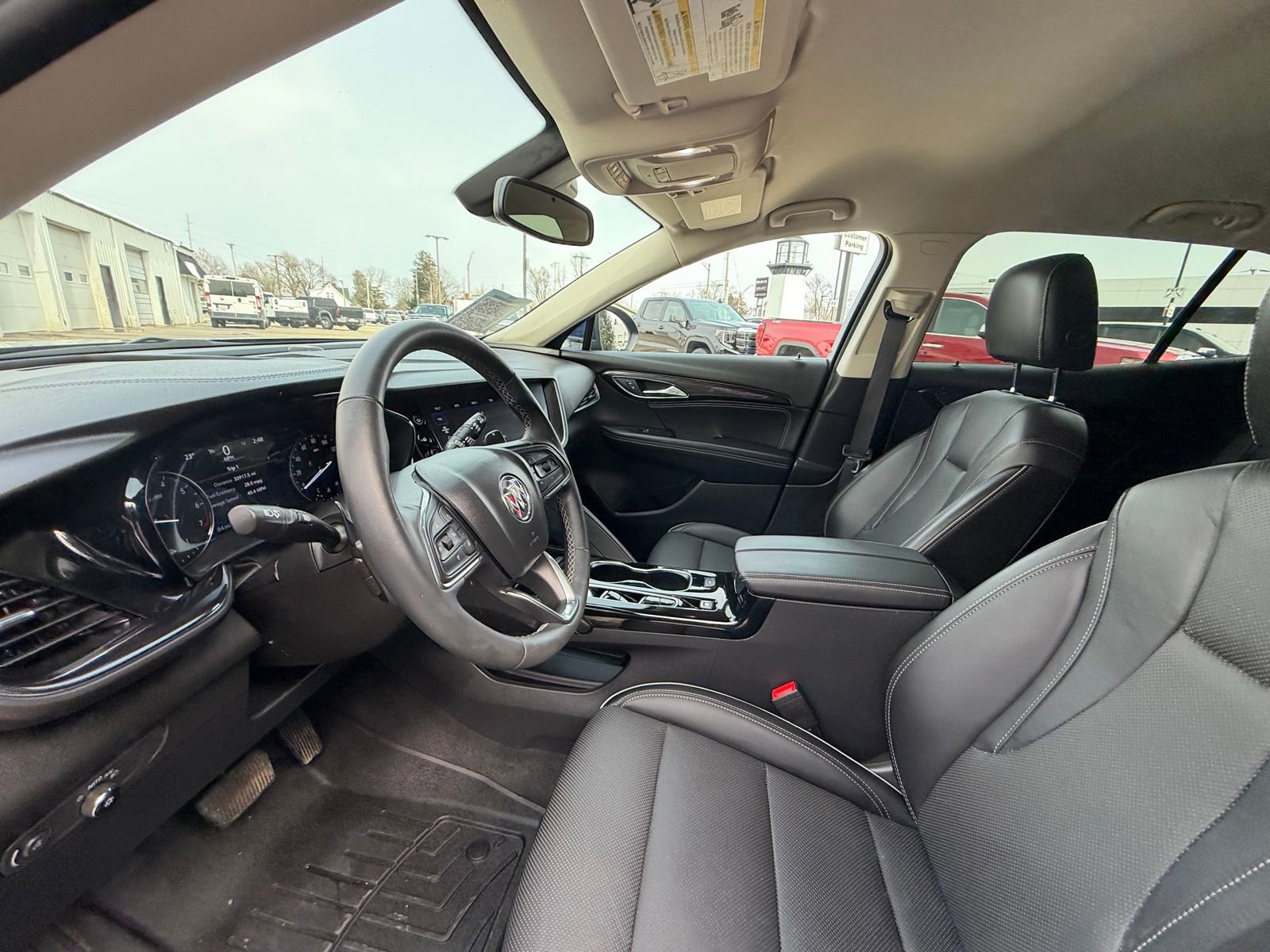 Used 2023 Buick Envision Essence image 4