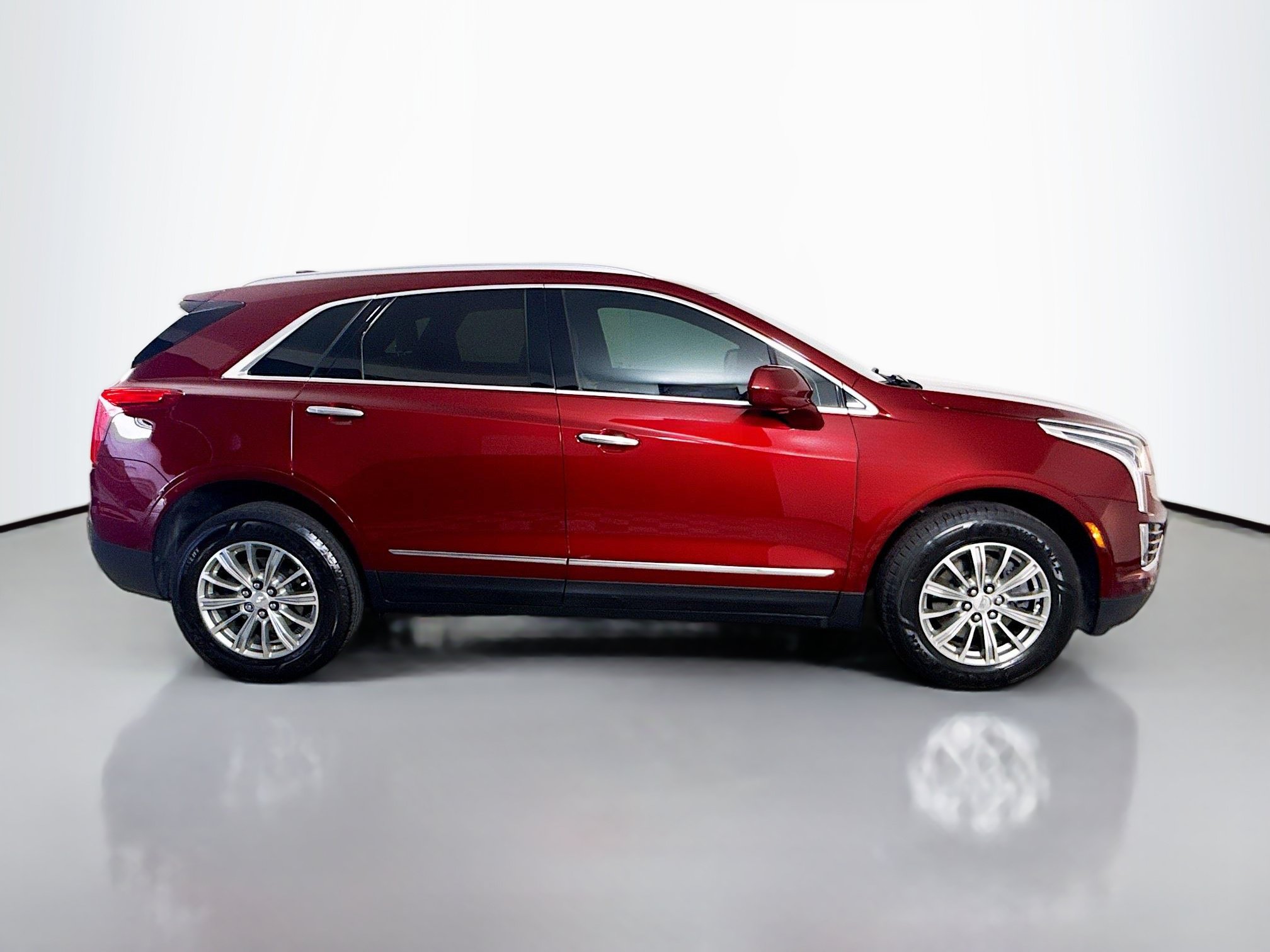Used 2018 Cadillac XT5 Luxury FWD image 11
