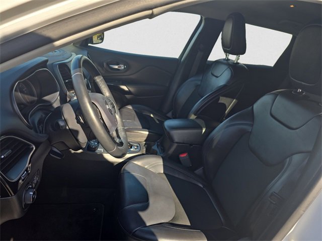 Used 2019 Jeep Cherokee Latitude Plus image 9