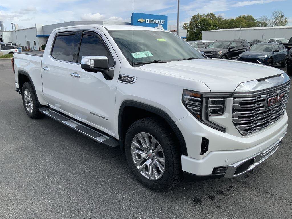 Used 2024 GMC Sierra 1500 Denali w/ Technology Package image 2