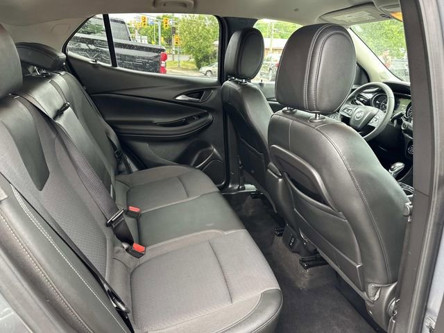 Used 2021 Buick Encore GX Select w/ Sport Touring Package FWD image 12