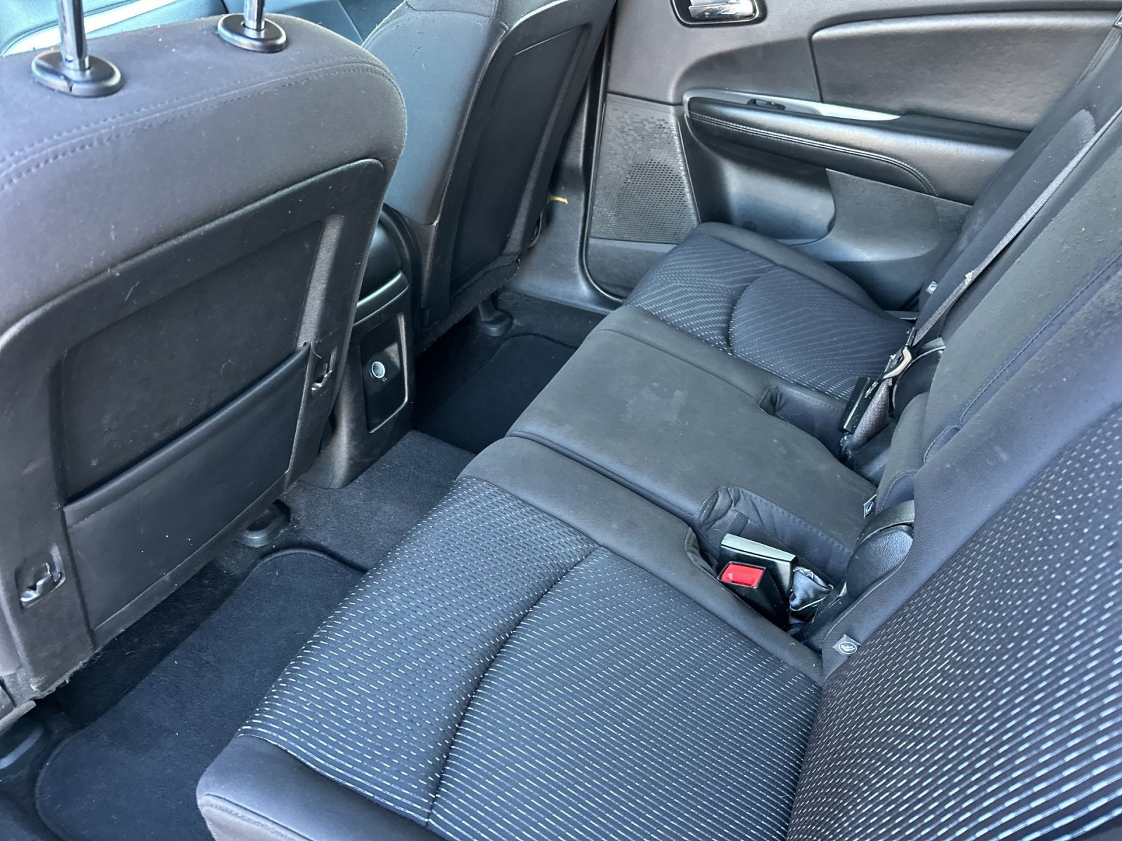 Used 2017 Dodge Journey SXT w/ Comfort/Convenience Group image 12